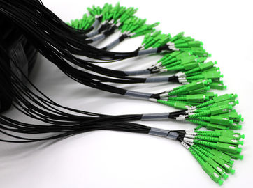 LC APC ตัวเชื่อมต่อ Single Mode Fiber Pigtails Multi-Core สำหรับเครือข่ายการสื่อสาร